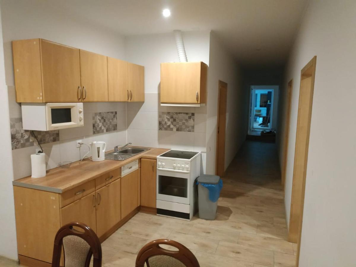4U Hostel Zgorzelec - Free Parking Jedrzychowice  ภายนอก รูปภาพ