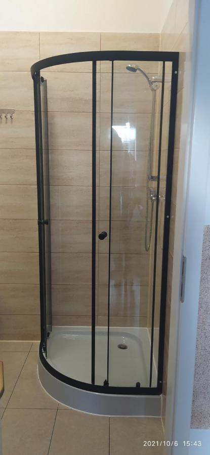 4U Hostel Zgorzelec - Free Parking Jedrzychowice  ภายนอก รูปภาพ