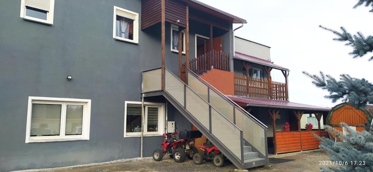 4U Hostel Zgorzelec - Free Parking Jedrzychowice  ภายนอก รูปภาพ