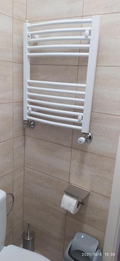 4U Hostel Zgorzelec - Free Parking Jedrzychowice  ภายนอก รูปภาพ