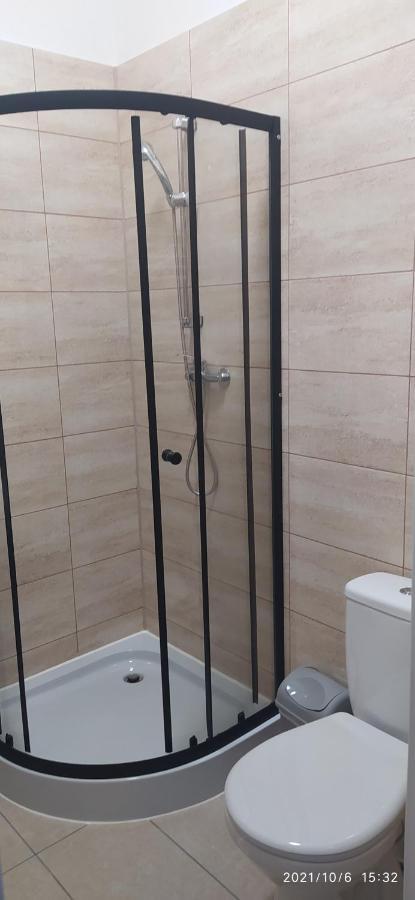 4U Hostel Zgorzelec - Free Parking Jedrzychowice  ภายนอก รูปภาพ